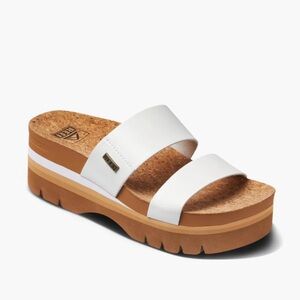 Reef Women’s US 7 Cushion Vista Higher Cloud